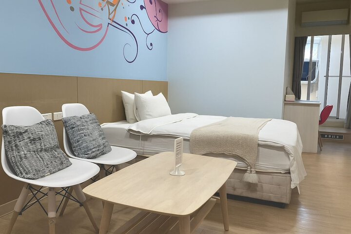 Room 9 of 49