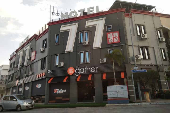 77 Boutique Hotel