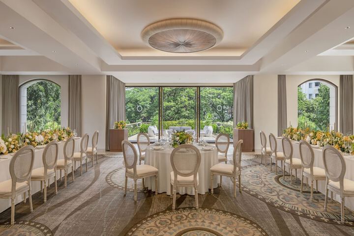 Ballroom/Hall 36 of 48