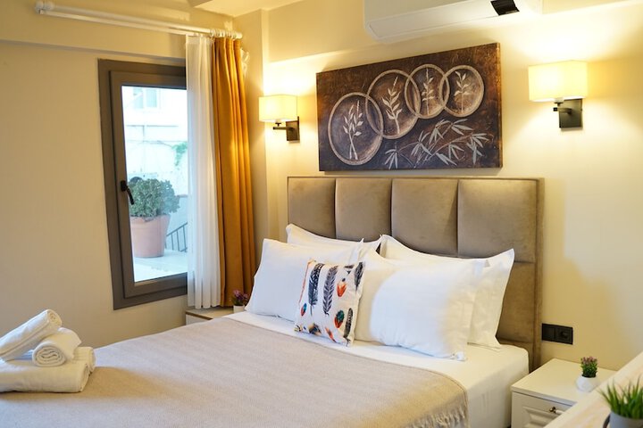 Room 2 of 50