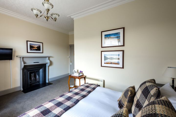 Room 15 of 42