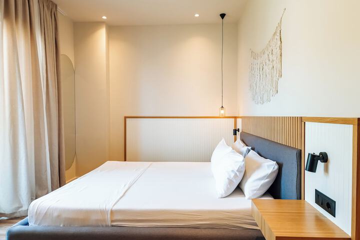Room 13 of 126