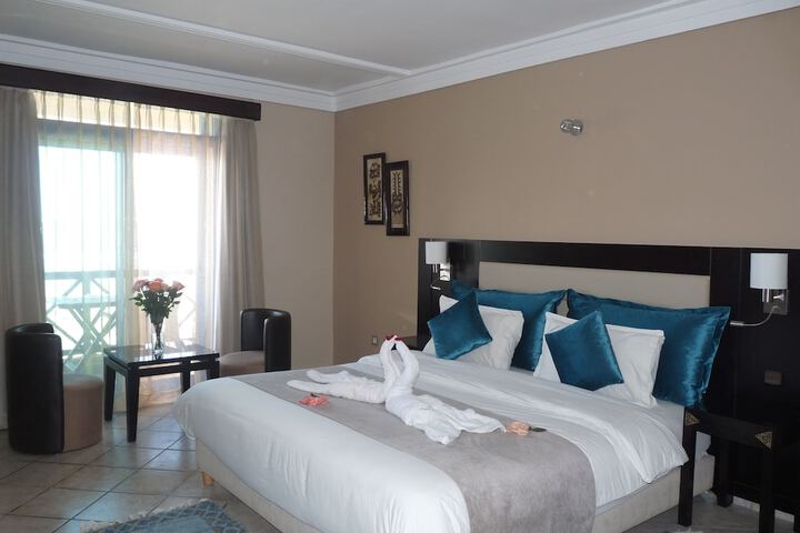 Room 9 of 31