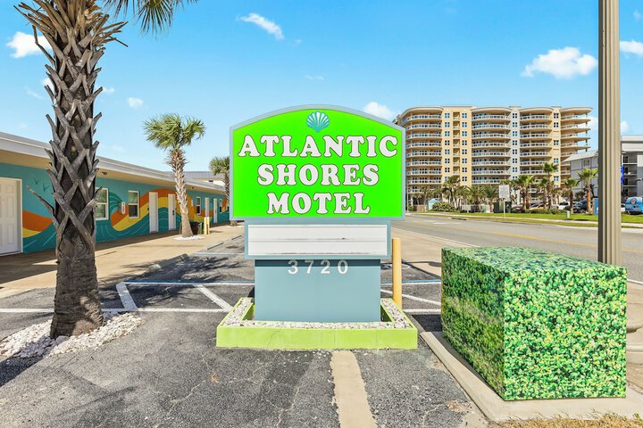 Hotel 53 of 56