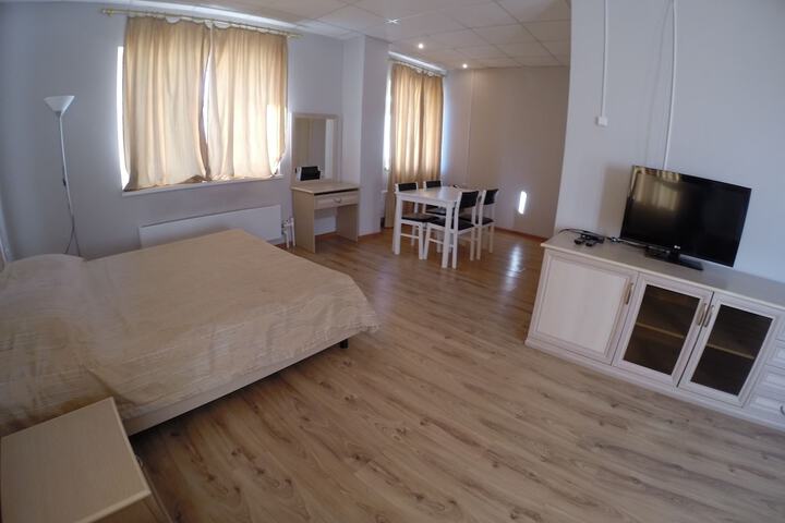 Room 22 of 37