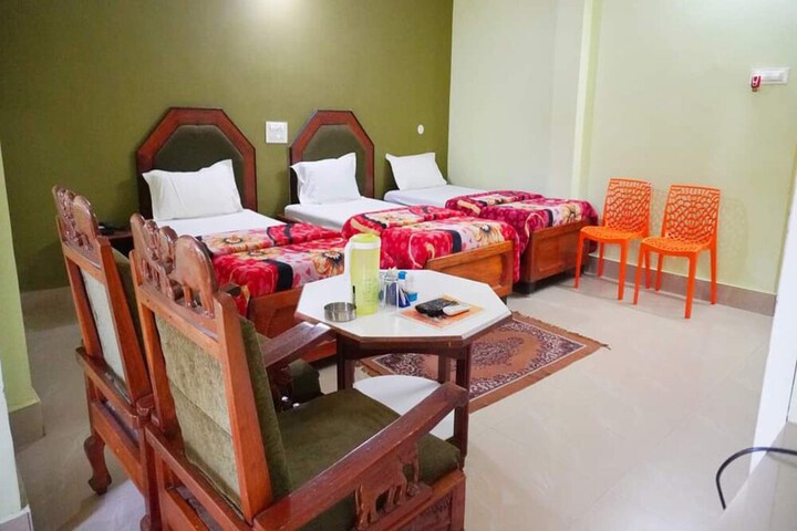 Room 3 of 18
