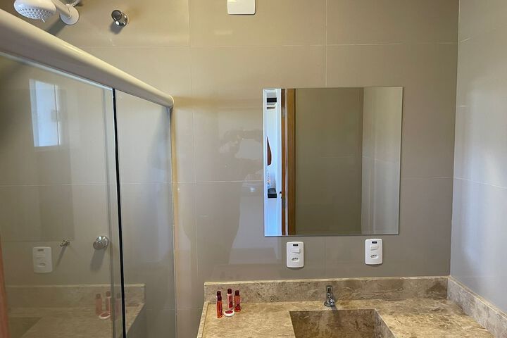 Room 12 of 23