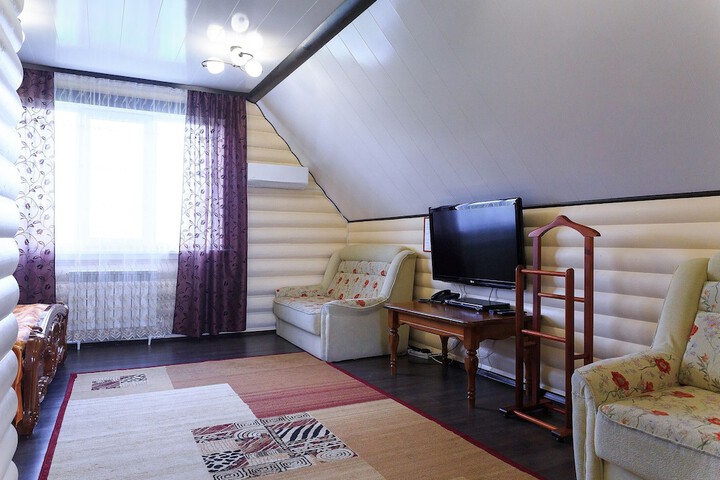 Room 25 of 42