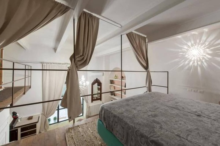 Room 7 of 25