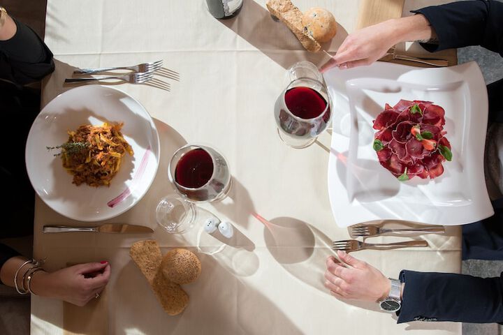 Dining 87 of 142