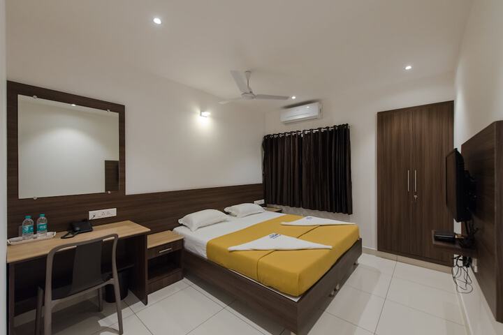 Room 20 of 38