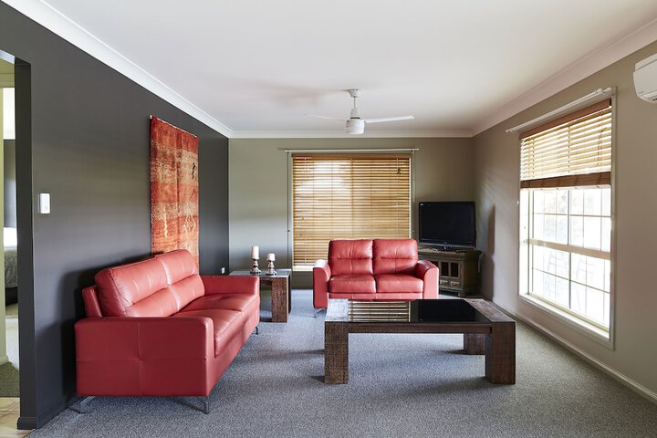 Room 9 of 35