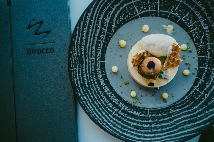 Dining 43 of 66
