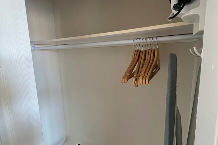 Room 10 of 64