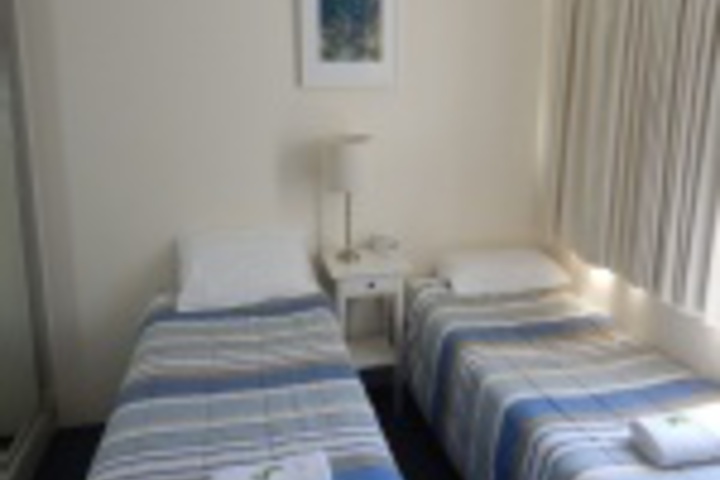 Room 49 of 560