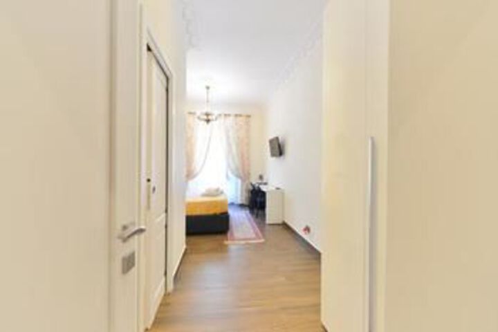 Room 32 of 36