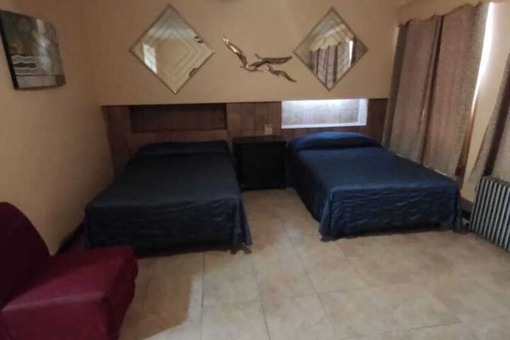Room 5 of 7