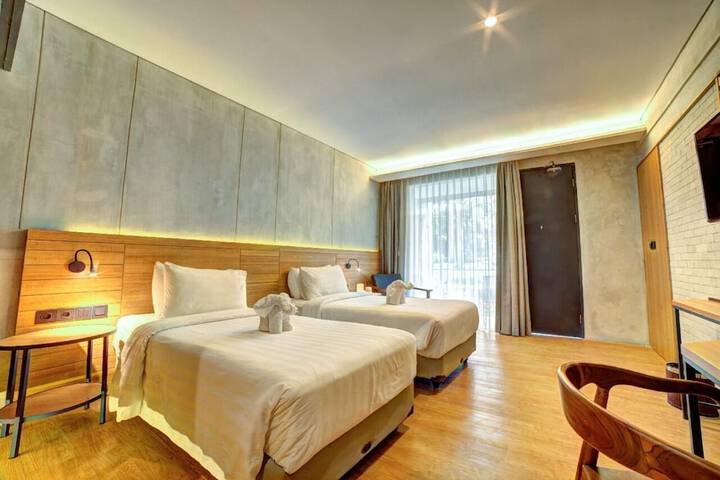 Room 10 of 56