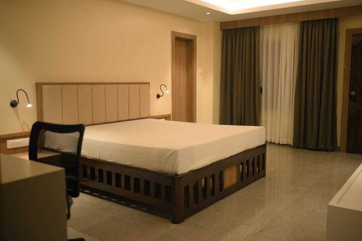 Room 2 of 11