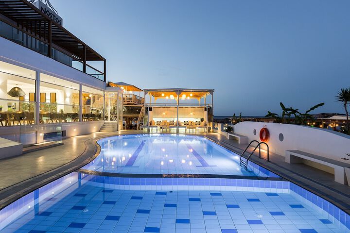 Pool 49 of 102