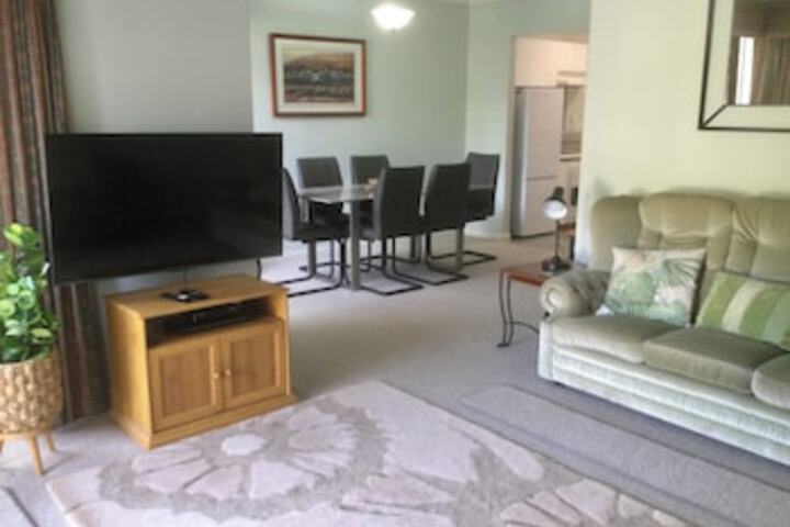 Room 16 of 36