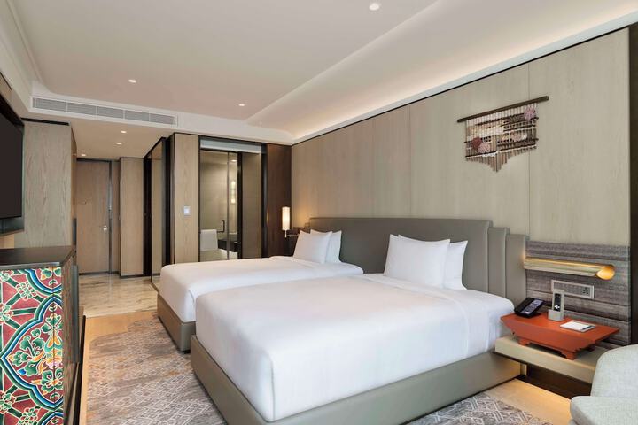 Room 19 of 68