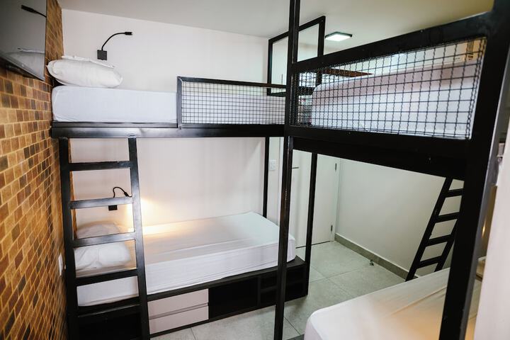 Room 58 of 143