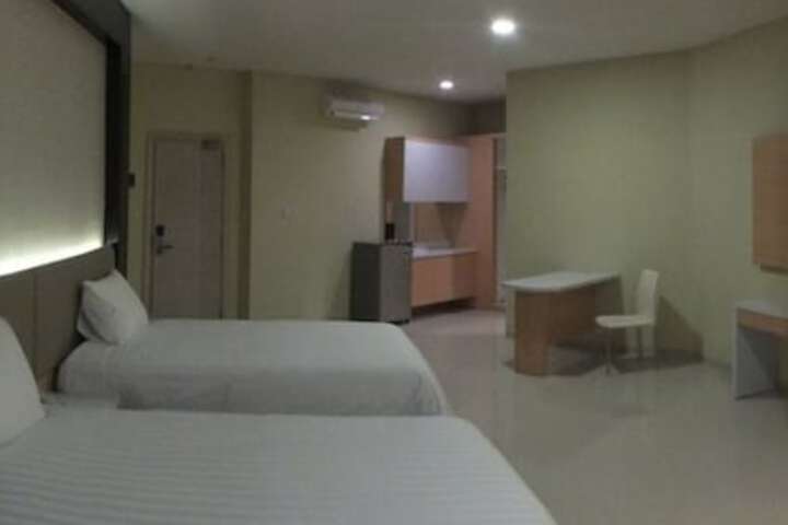 Room 16 of 35