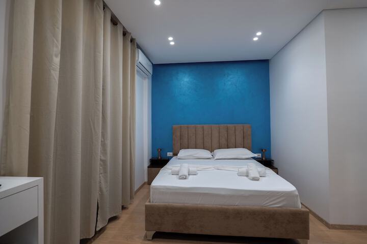 Room 53 of 131