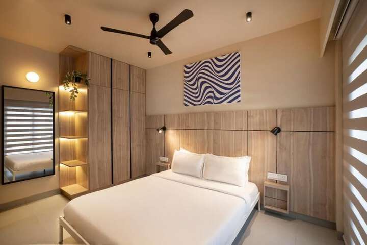 Room 10 of 97