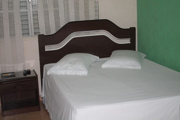 Room 8 of 17