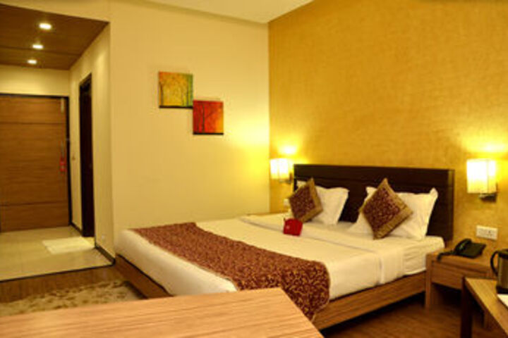 Room 12 of 22