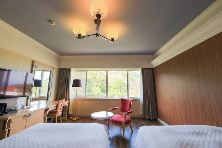 Room 20 of 110