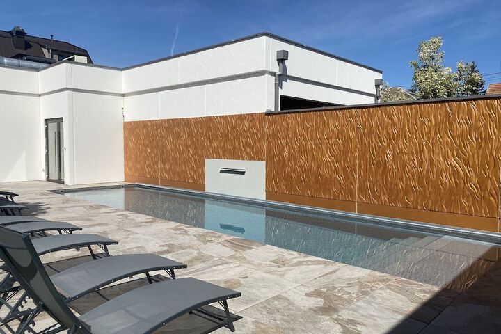 Pool 63 of 187