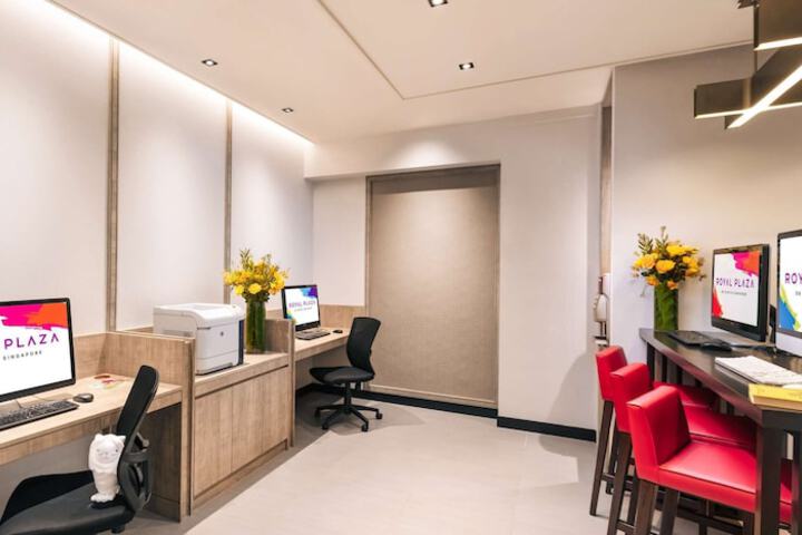 Business Center 41 of 43