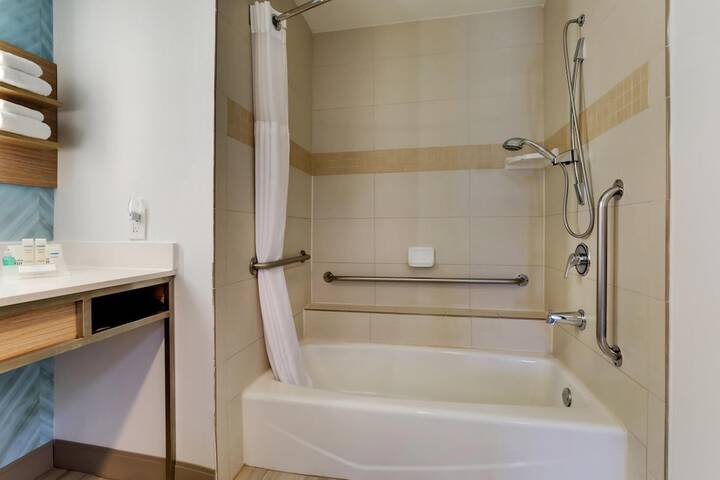 Bathroom shower