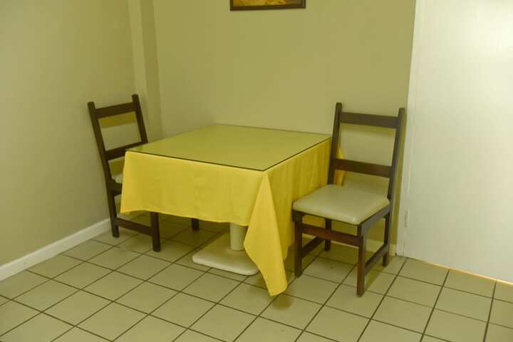 Room 16 of 38