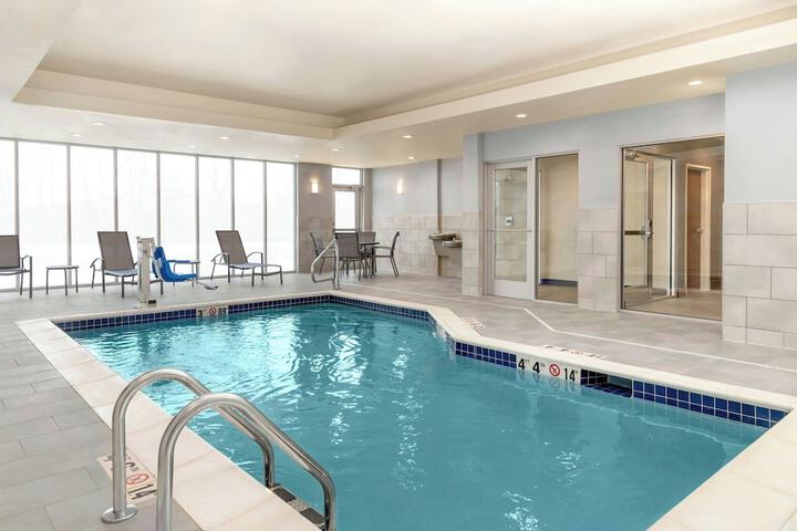 Photo of Fairfield Inn & Suites by Marriott Detroit Taylor Pool