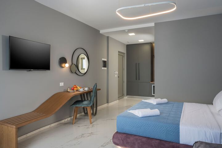 Room 11 of 60