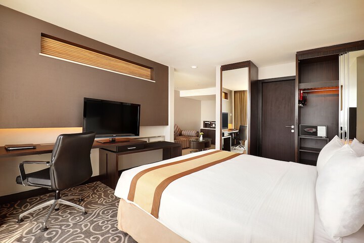 Room 13 of 95