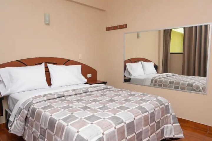 Room 3 of 6