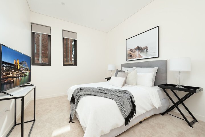 Room 3 of 9