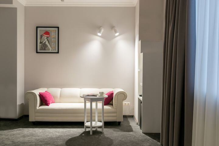 Room 25 of 86