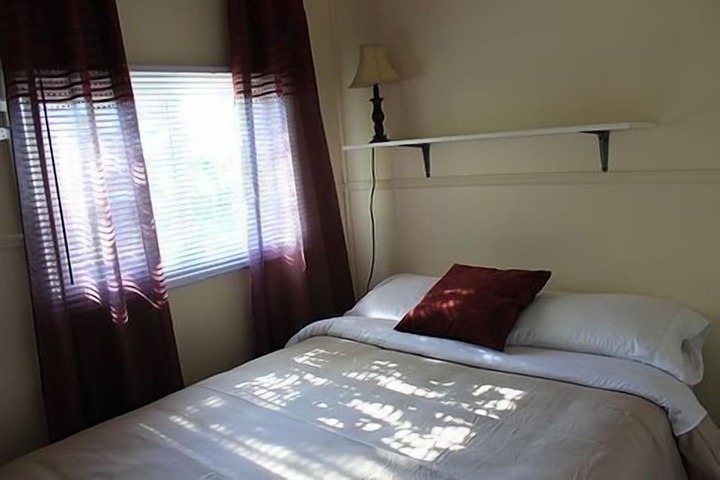 Room 4 of 20