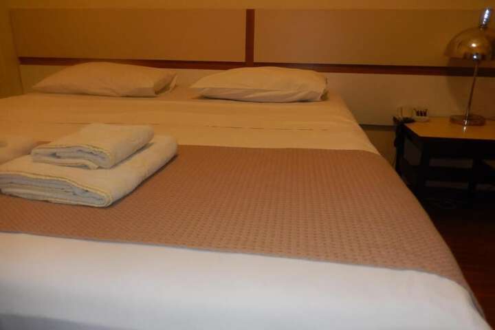 Room 3 of 22