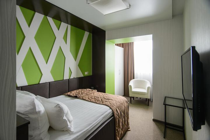Room 17 of 37