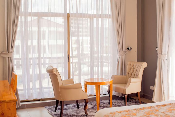 Room 12 of 49