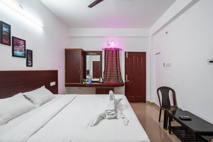 Room 4 of 27