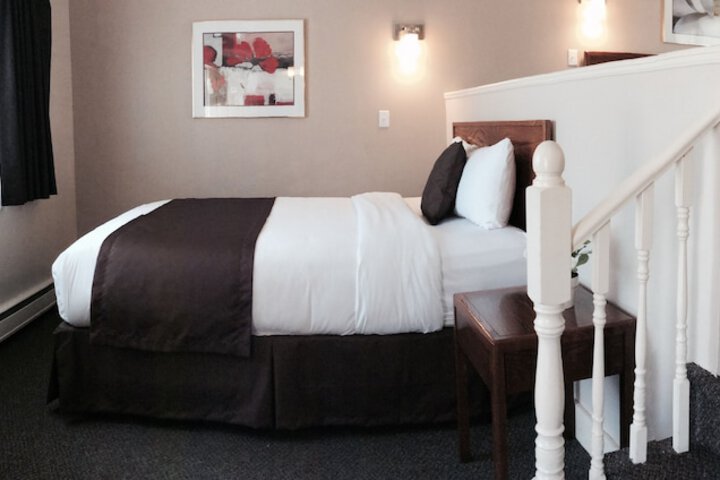 Room 5 of 24