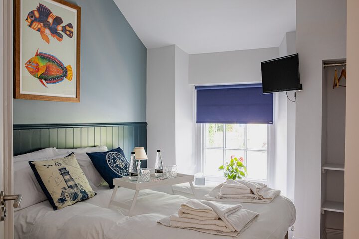 Room 2 of 34